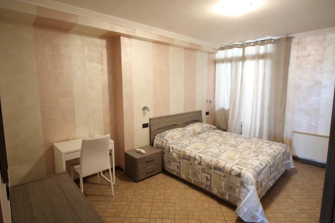 Aparthotel Del Prado Riva Ligure Exteriér fotografie