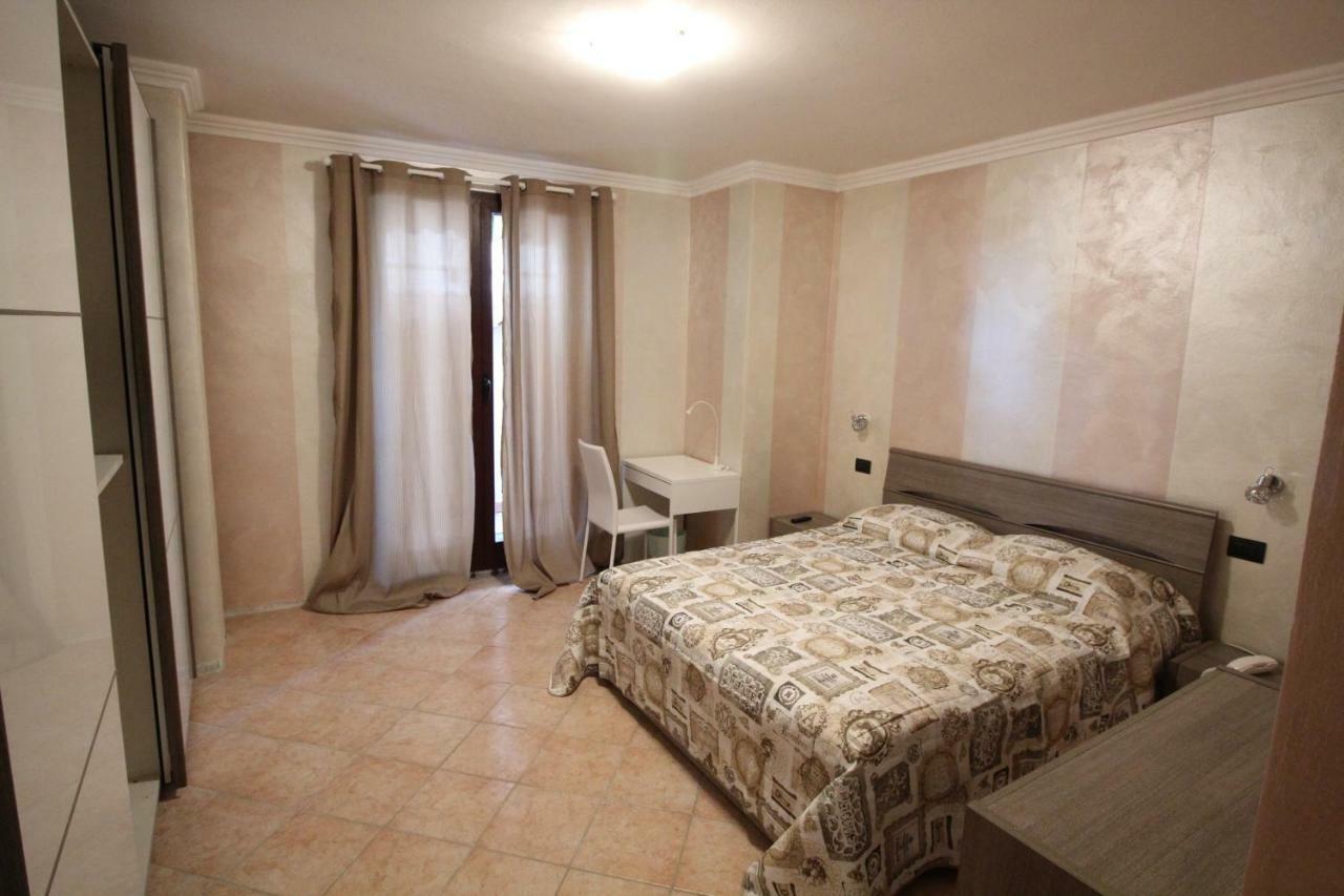 Aparthotel Del Prado Riva Ligure Exteriér fotografie