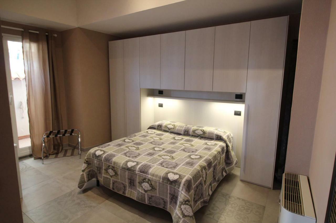 Aparthotel Del Prado Riva Ligure Exteriér fotografie