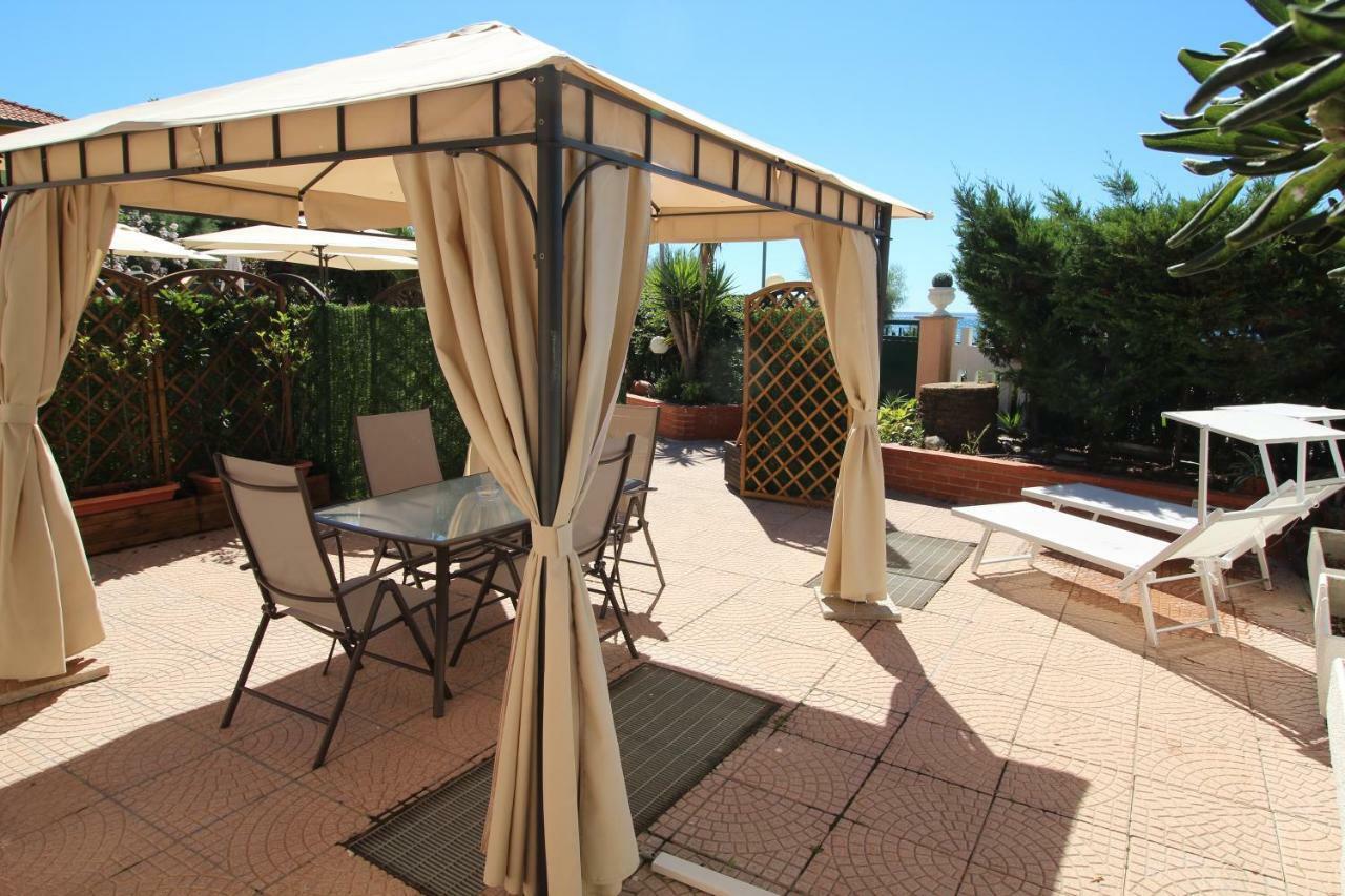 Aparthotel Del Prado Riva Ligure Exteriér fotografie