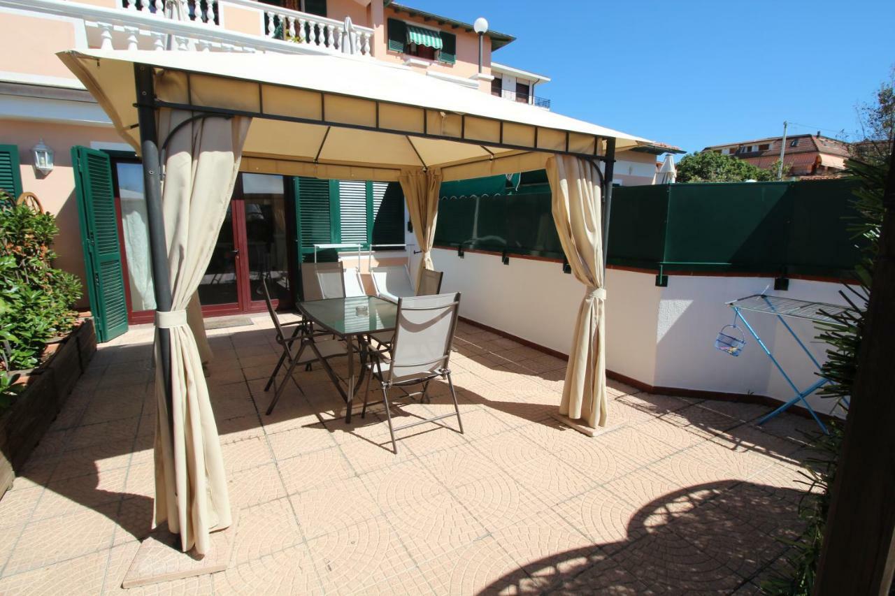 Aparthotel Del Prado Riva Ligure Exteriér fotografie