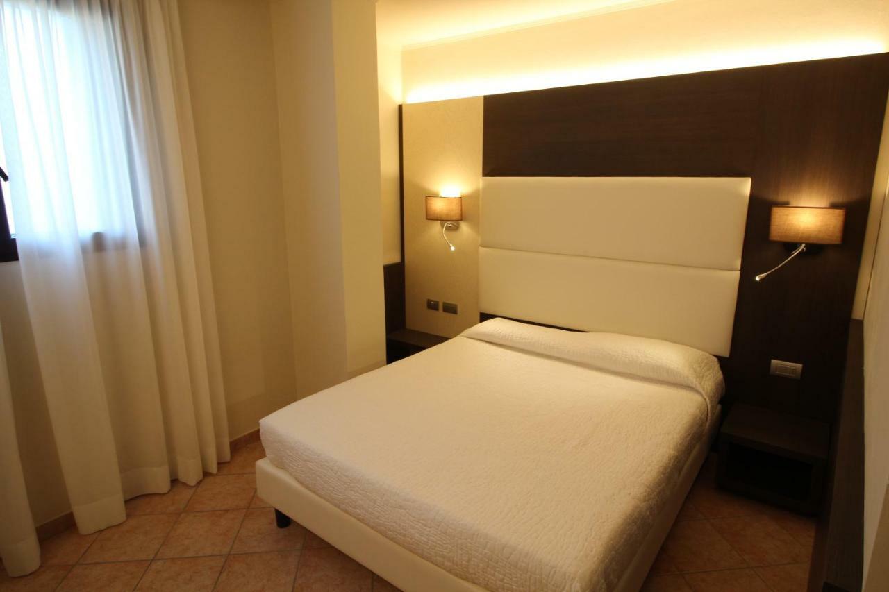 Aparthotel Del Prado Riva Ligure Exteriér fotografie