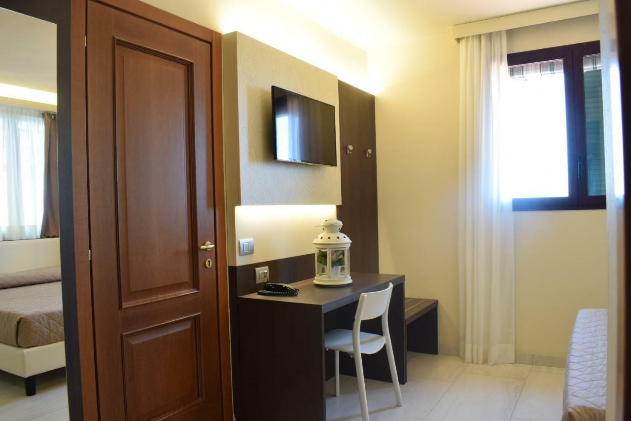 Aparthotel Del Prado Riva Ligure Exteriér fotografie