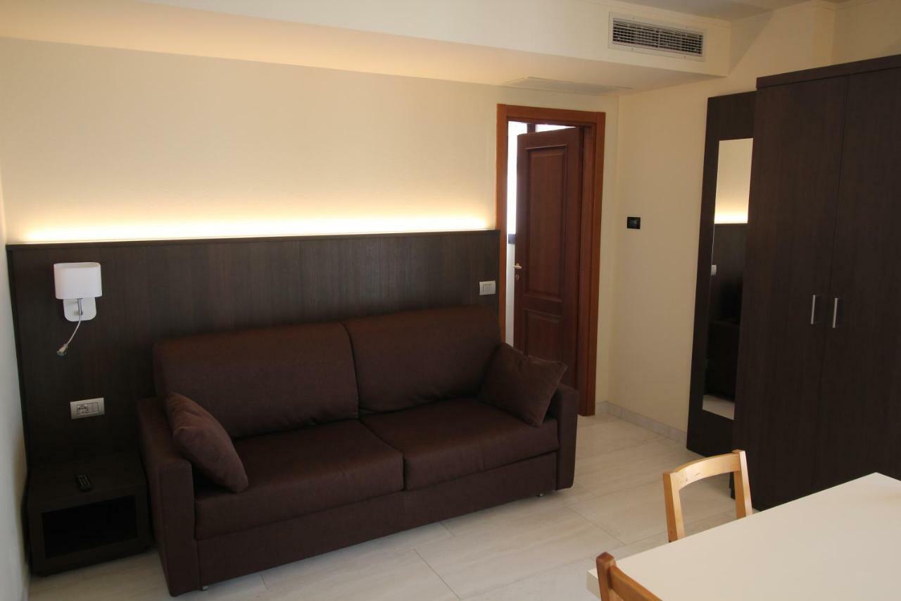Aparthotel Del Prado Riva Ligure Exteriér fotografie