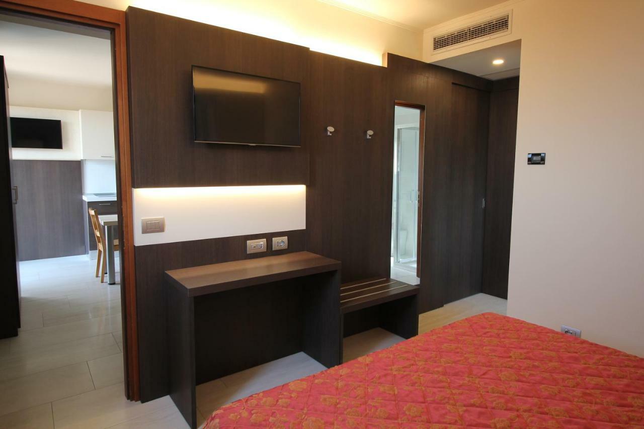 Aparthotel Del Prado Riva Ligure Exteriér fotografie